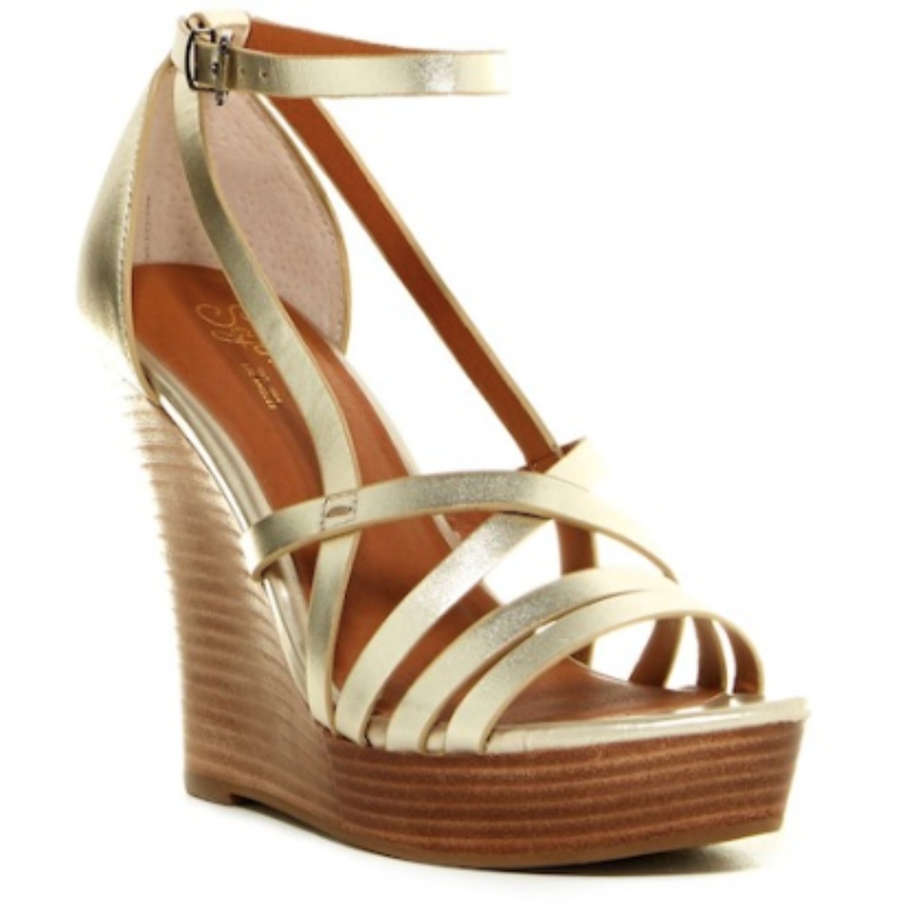 Seychelles Planetary Leather Wedges (Gold)